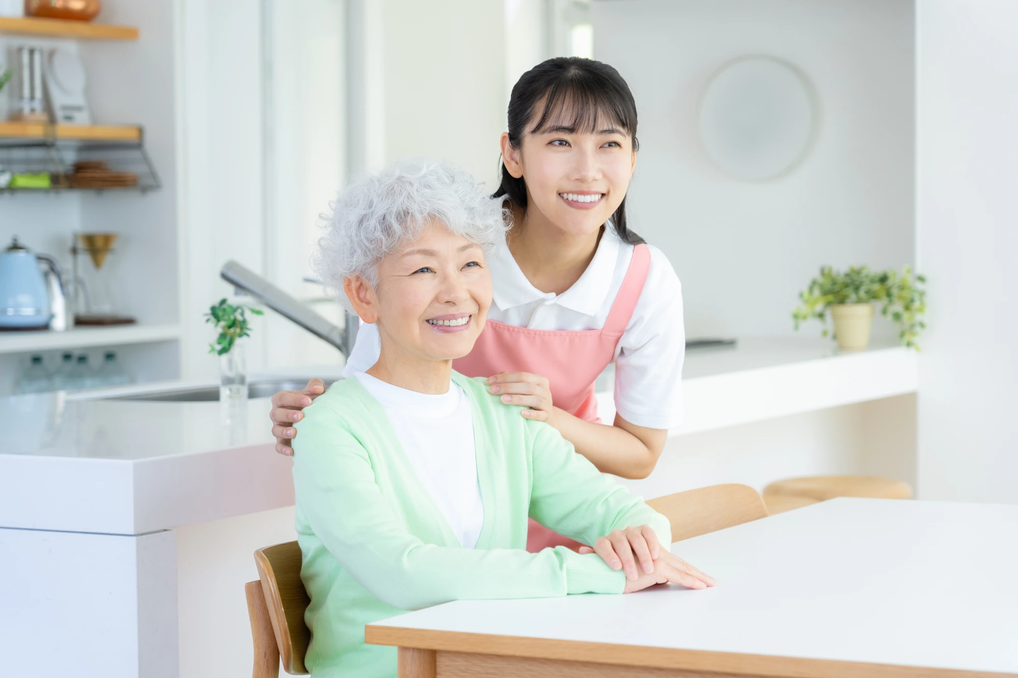 介護の世界に一歩踏み出しませんか？未経験からのスタートを全力サポート！